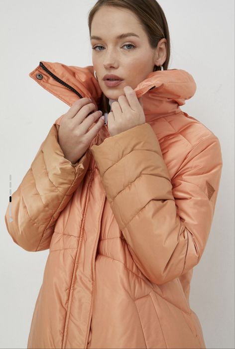 Зимно яке Guess - чисто ново