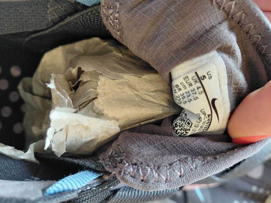 Нови маратонки Nike 37.5 номер