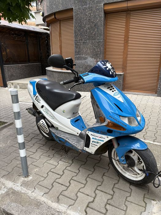 Скутер 50 кубика, Derbi Predator, 50 кубика, 2003, Въздушно охлаждане