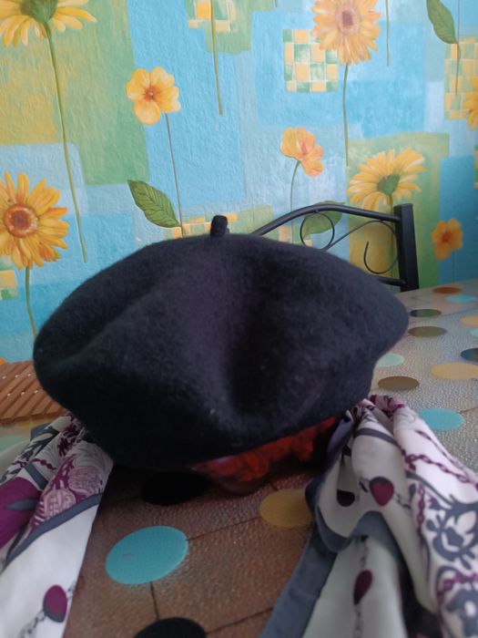 Продам кашемировый берет