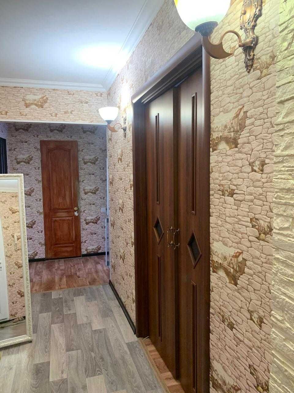 №1352. Продается 3-х комнатная кв. у/п на 3 "А" микрорайоне.