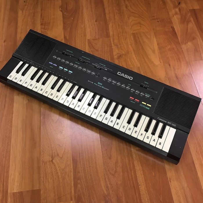 Синтезатор Casio MT - 240