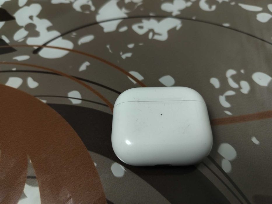 Casti In Ear Wireless Apple AirPods 3 MagSafe Charging Case Originale