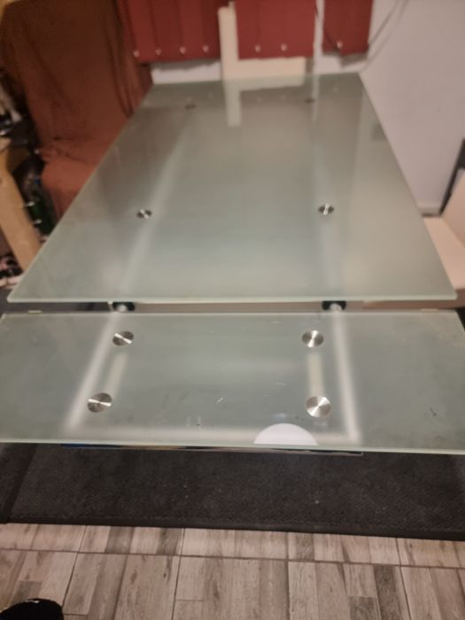 Masa 10 persoane deschisa si inchisa 8 persoane