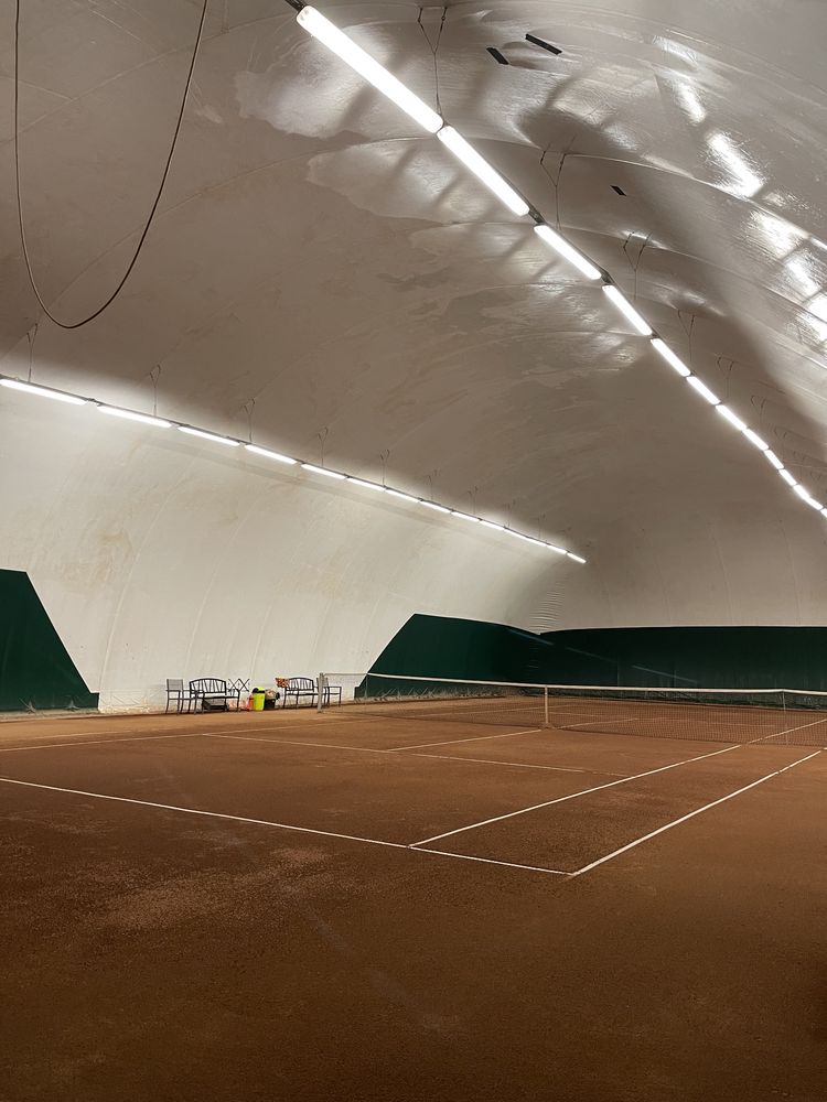 Inchiriere teren tenis indoor / outdoor Brasov