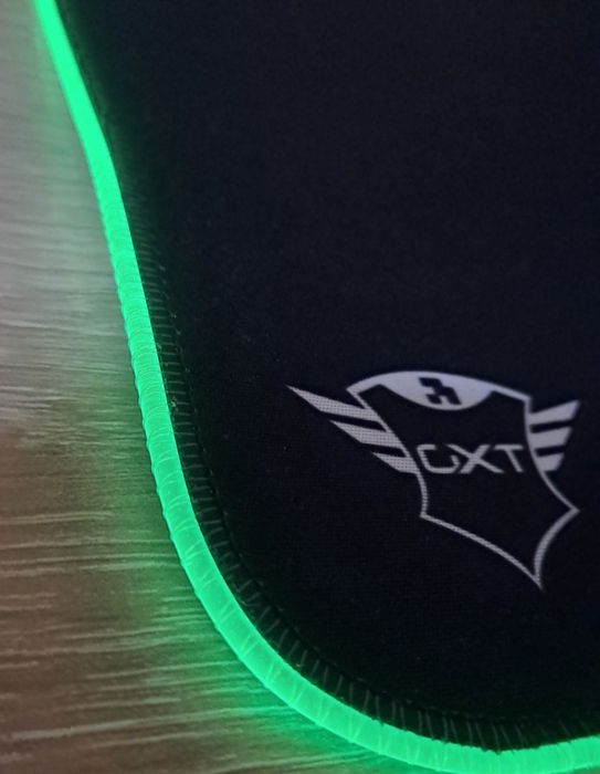 Mousepad Trust GXT 765 Glide RGB