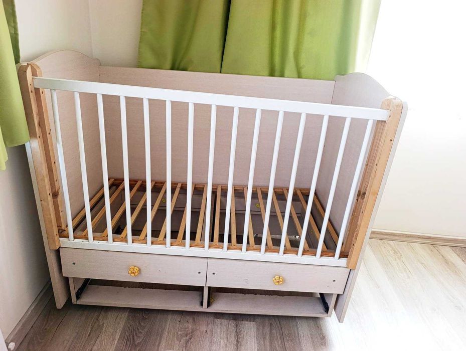 ПОДАРЯВАМ детска кошара с размери 125/70/105