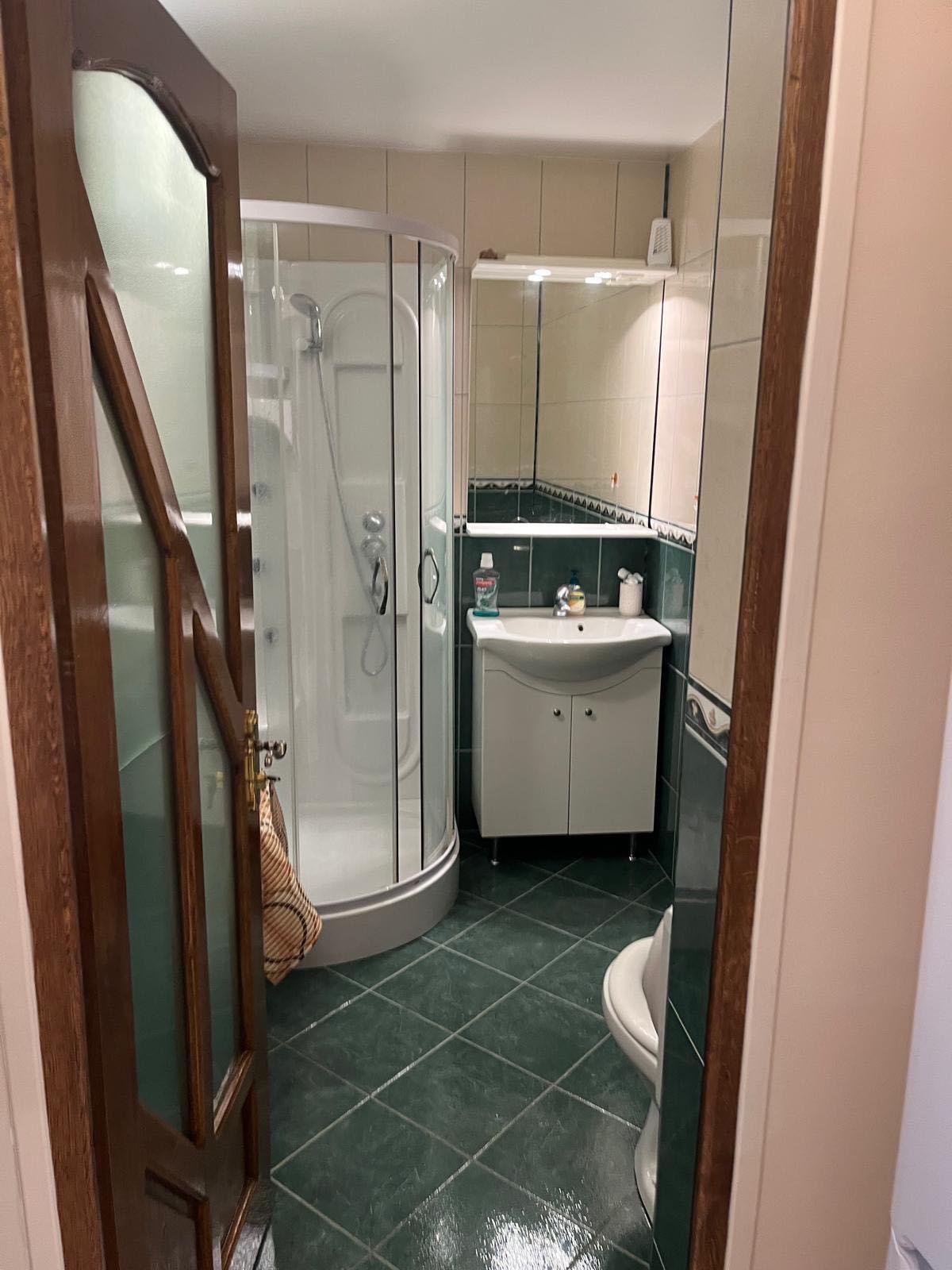 Închiriez apartament în Baia Mare