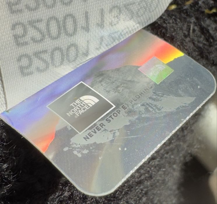 Зимна шапка The North Face Retro TNF Pom Beanie