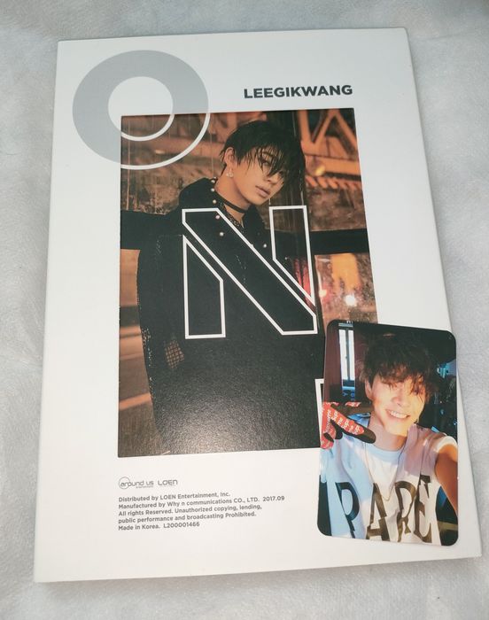 Vând Albumele Kpop cu Highlight Lee Gikwang [ONE] și Highlight (Beast)