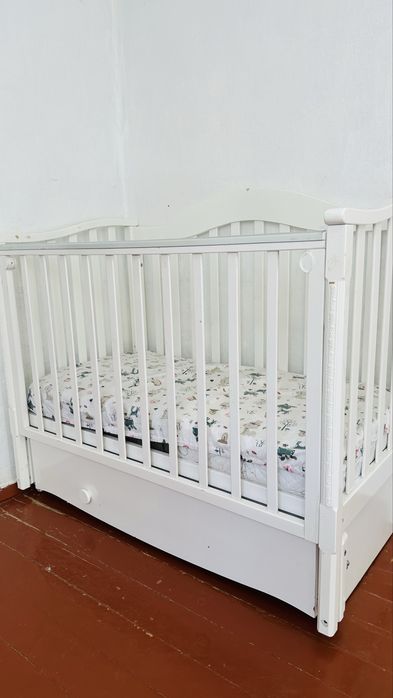 Дет.кровать 8000тг,Сп.кровать 20000тг,2 тумба 5000тг