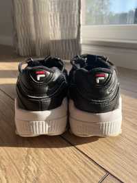 Обувки FILA черни