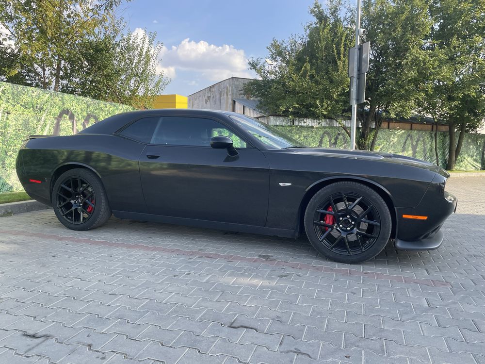 Dodge Challenger 6,4 SRT 8 Hemi,benzina/GPL