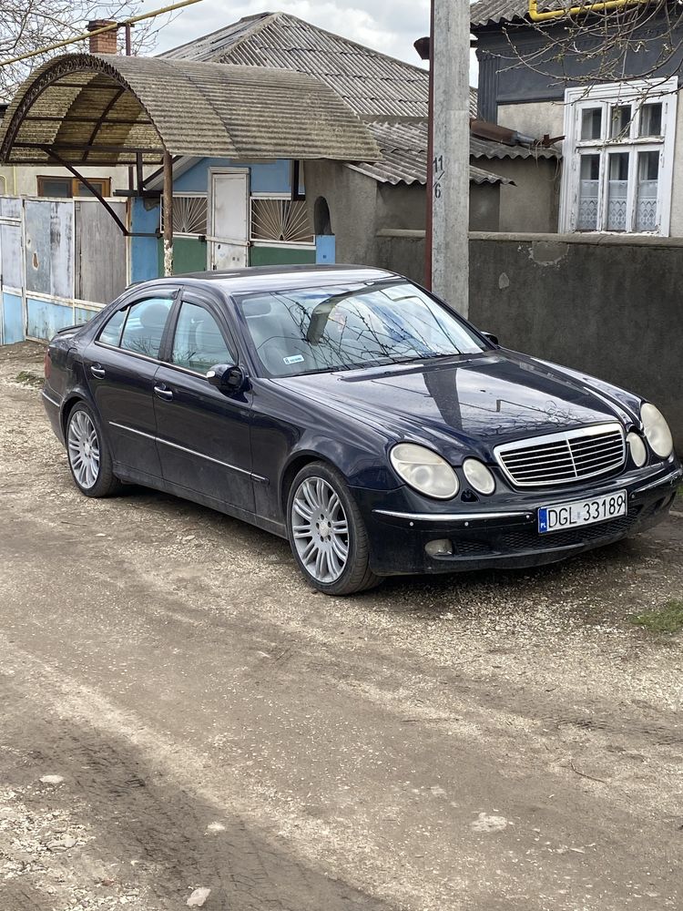 Mercedes W211 E320
