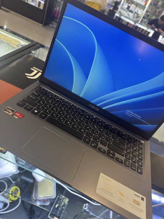 Продам ноутбук Asus d5115d 15,6
