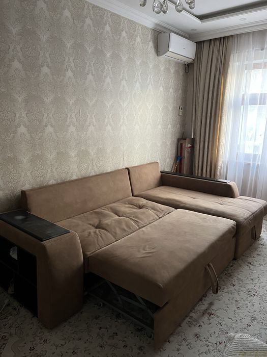 Диван раскладной, коричневый