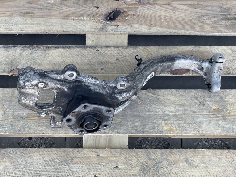 Преден десен шенкел AUDI Q5 / SQ5 80A407560