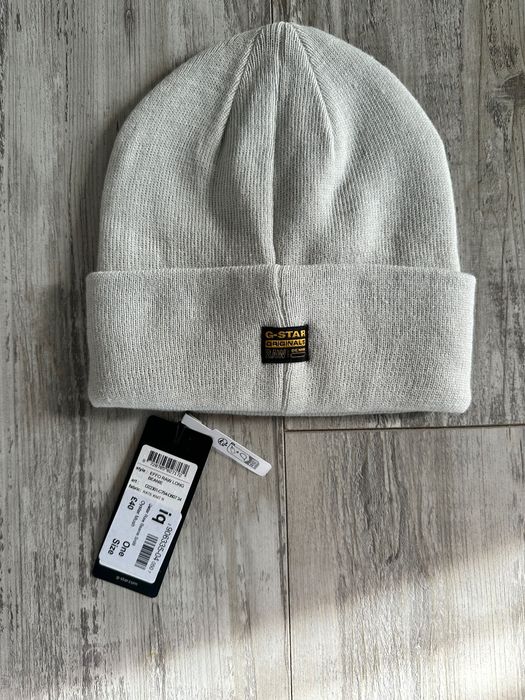 Шапки Г - стар Нови