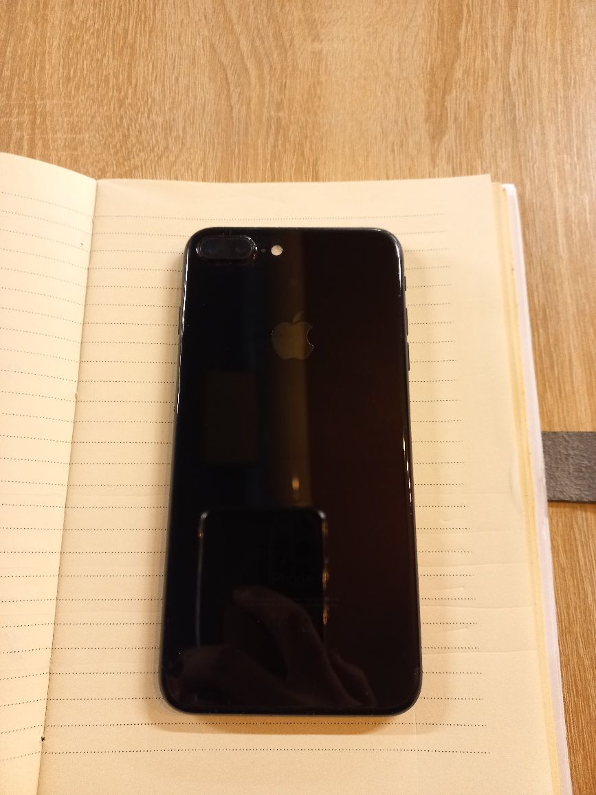 Продам Iphone 7 plus 128gb