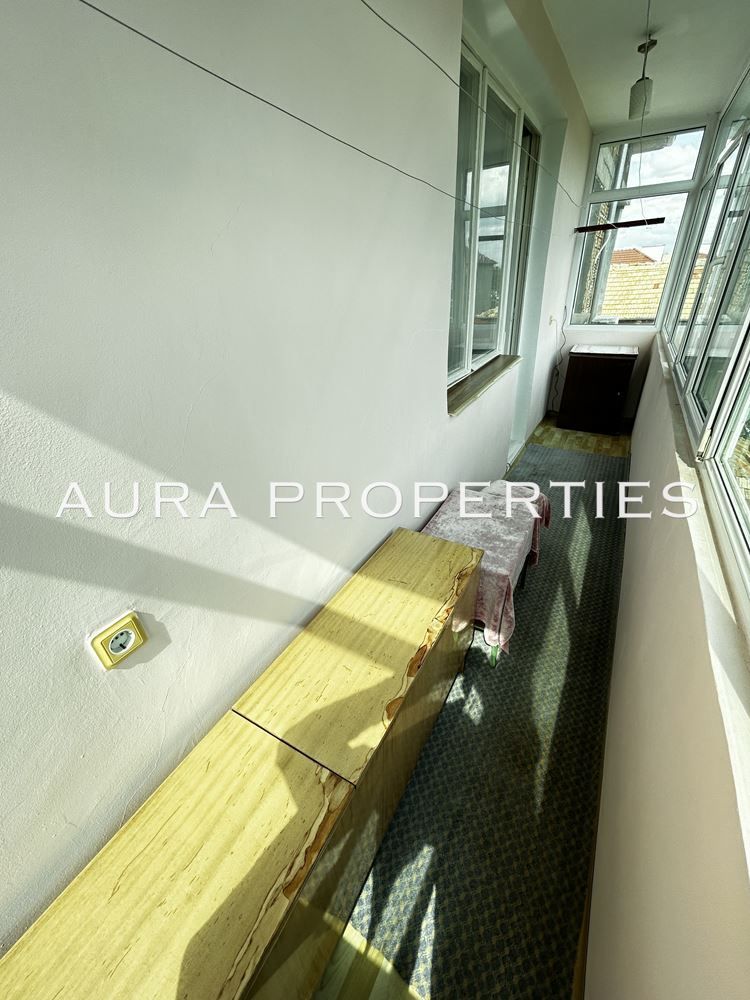 Продава се Етаж от къща в Разград, Орел - 120 кв.м за 978 €/кв.м - Снимка #8