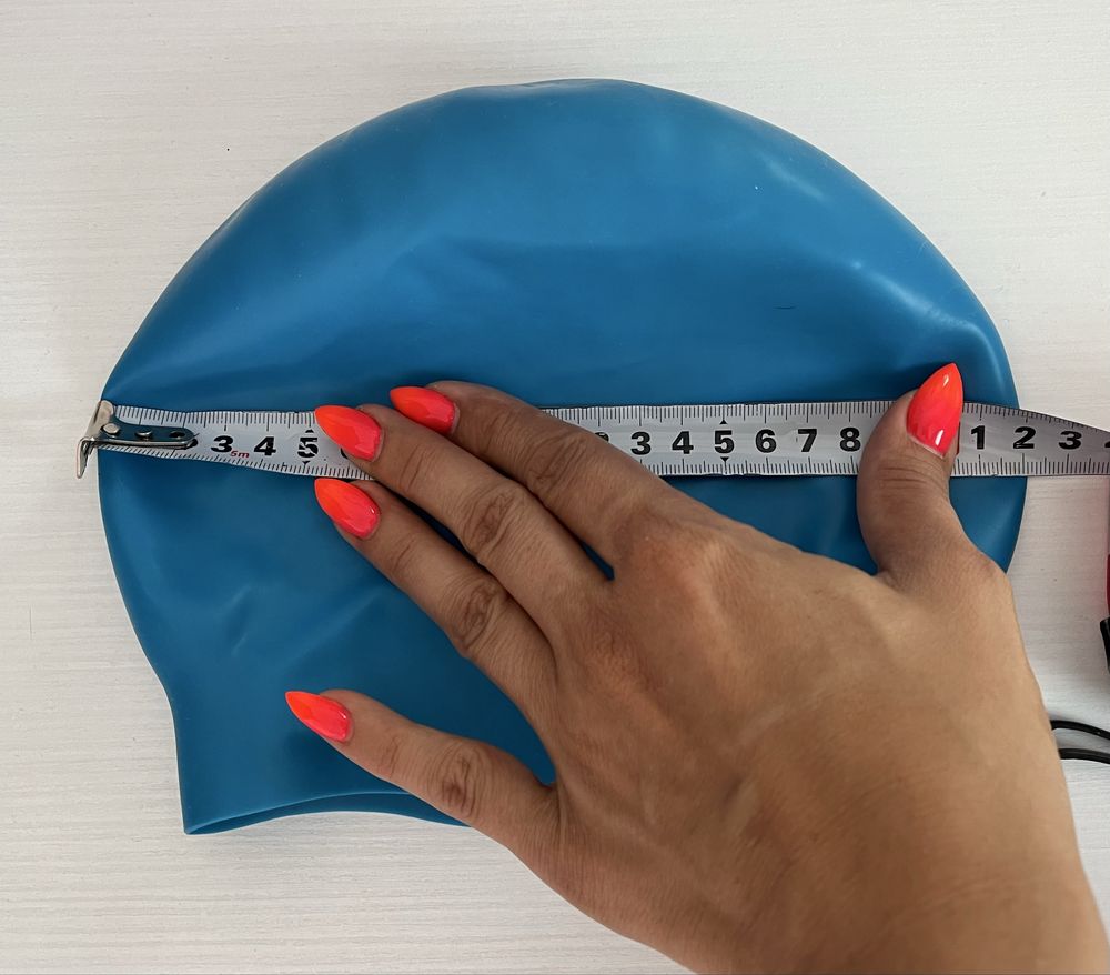 Нова шапка за плуване Speedo