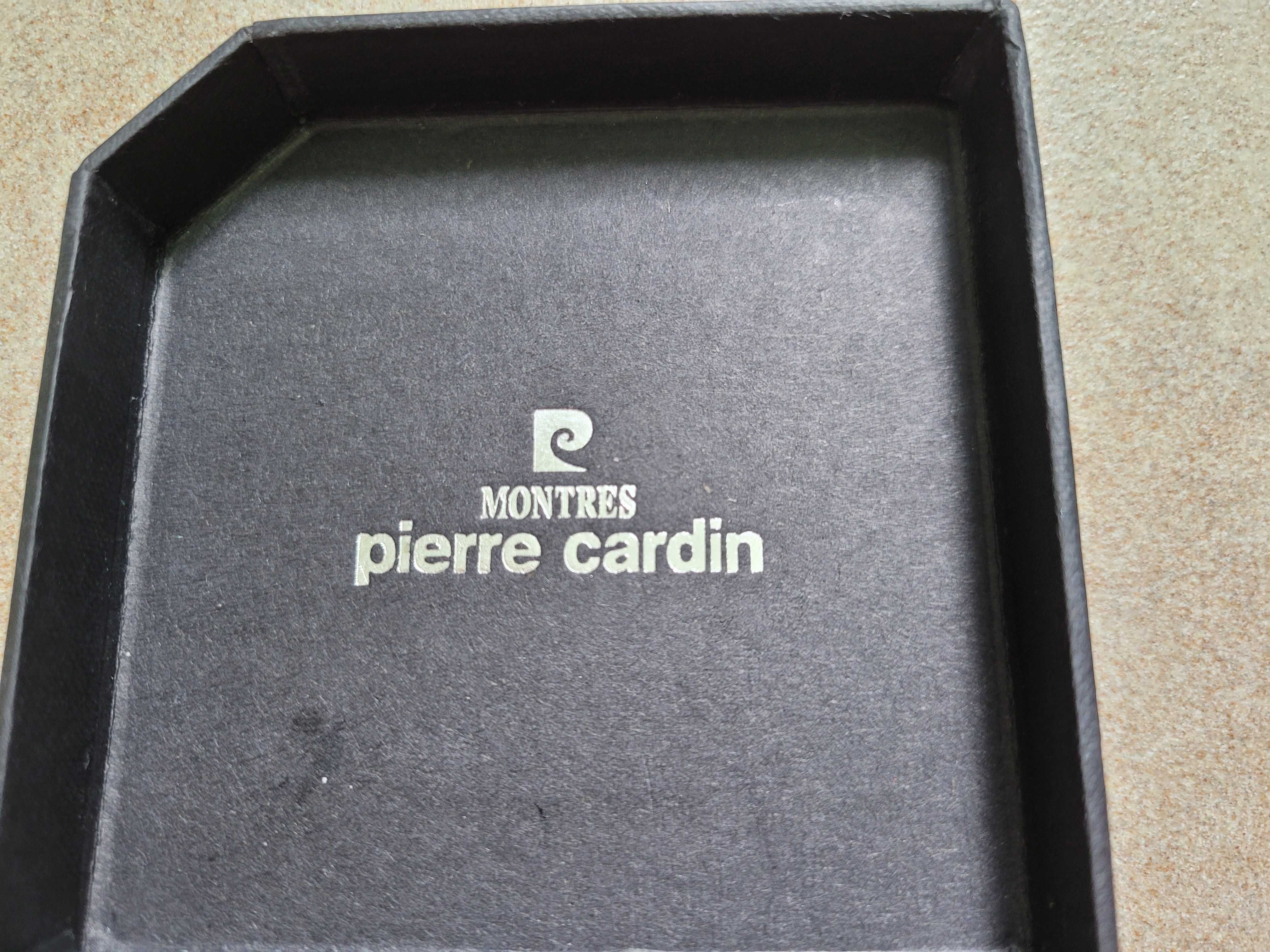 Комплект дамски часовници Pierre Cardin с подарък на ТОП цена