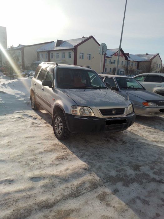 Продаю HONDA CR-V 1997 года, торг