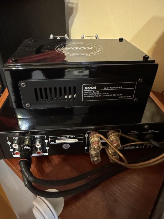 Лампов усилвател КОDA TA10BT