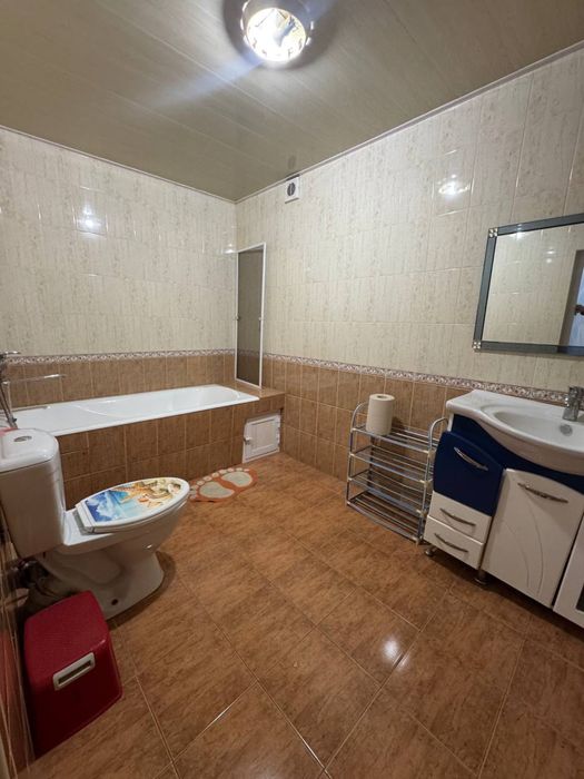 Сдается Дом в аренду.  ИЗЗА махалля 6 соток 6 комнат