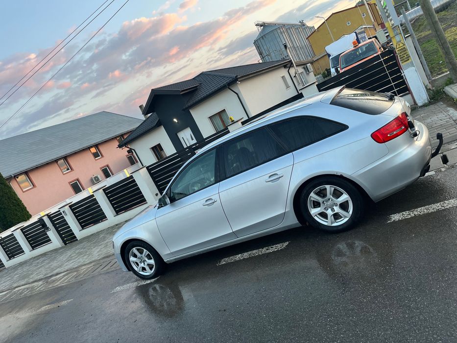 Vând Audi a4 B 8