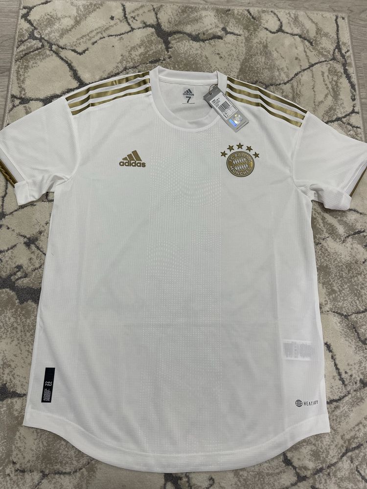 Tricou Bayern Munchen Adidas Player 22/23 Alb Mărimea 7 Original