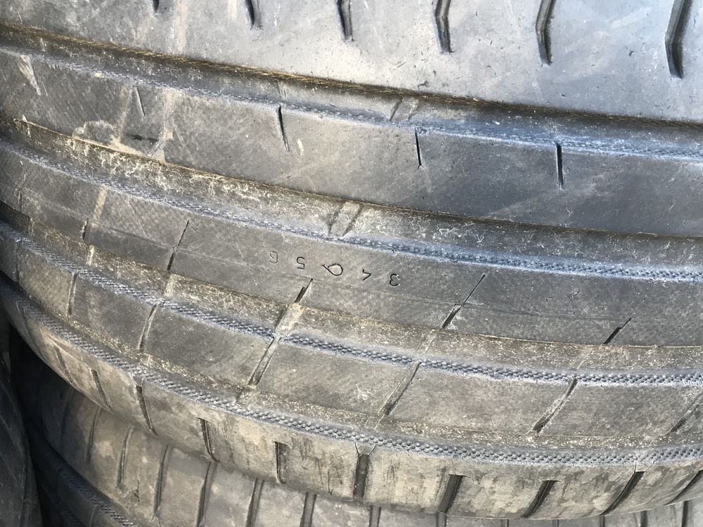 Летни гуми 4бр.245/40R18