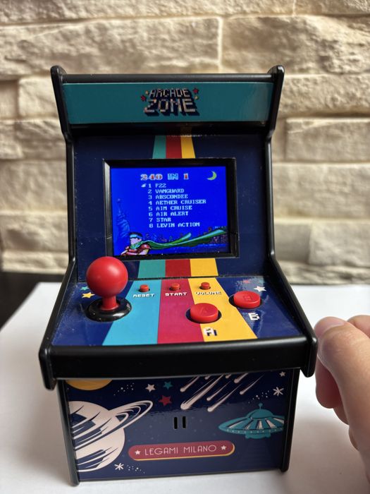 Joc retro în stare impecabilă