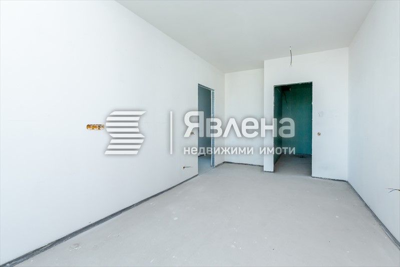 Продава 3-Стаен в Кръстова Вада