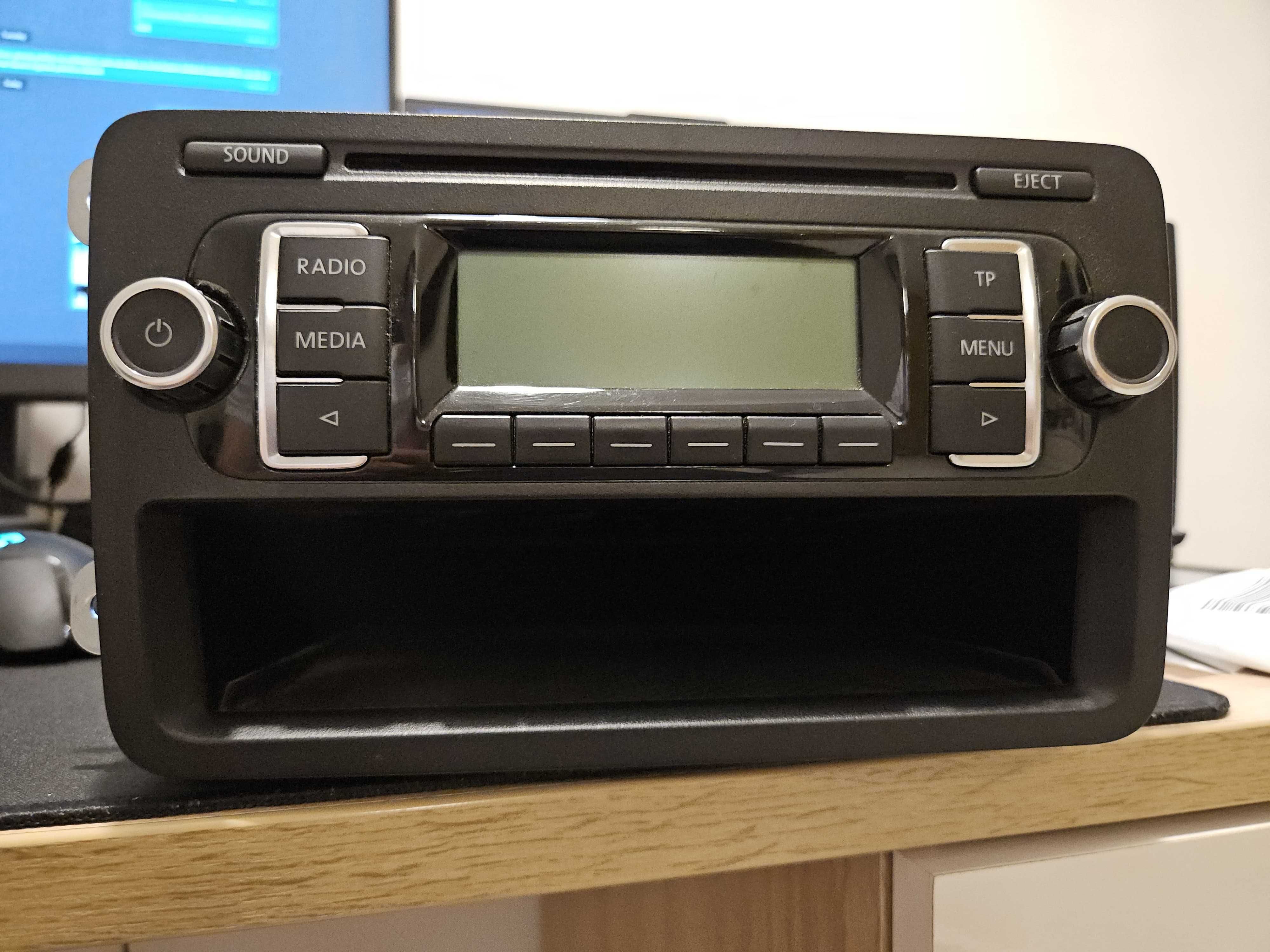 Radio Volkswagen Golf 6 1K0035156A