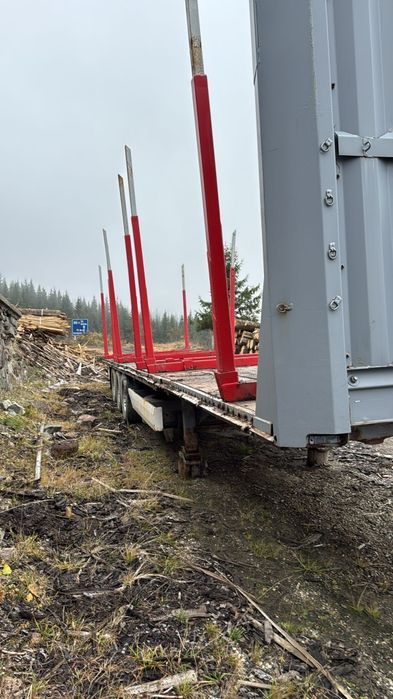 Vînd semiremorcă transport buștian.