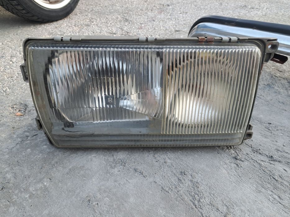 Десен фар Мерцедес W123 Mercedes 123 фарове ретро