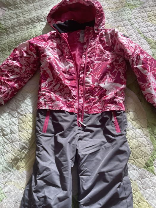 Продам комбинезон на девочку