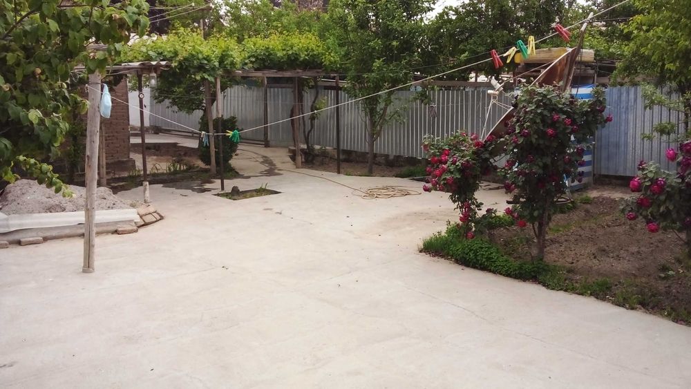 Участок с домом(ховли уй) Термез, центр