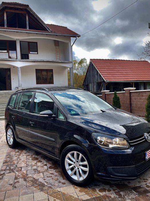 Volkswagen Touran 1.6 TDI – 6 trepte –      ofer mai multe poze în prv
