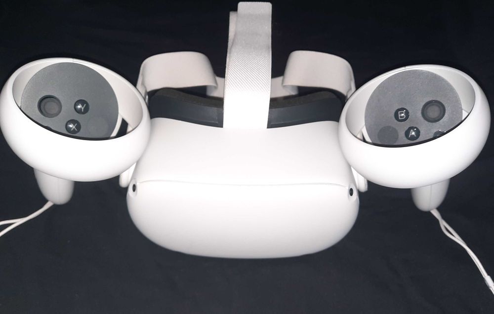 Meta Quest 2 - VR Headset