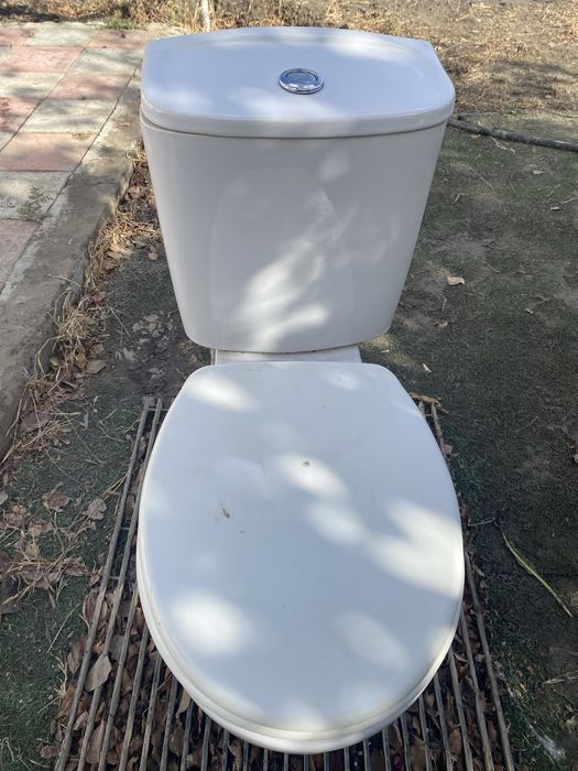 Продам б/ у унитаз