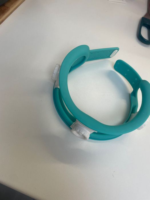 Ортопедична регулираща яка за бебе