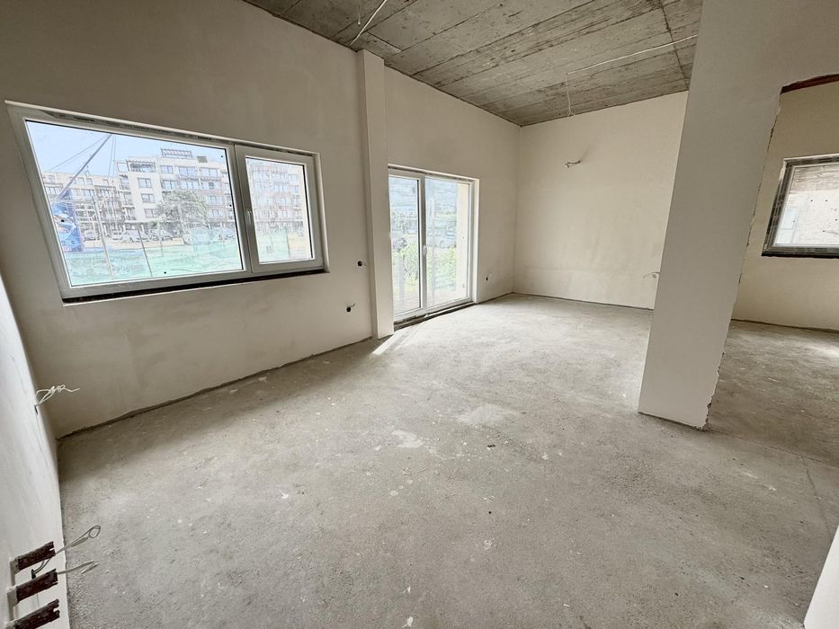 Продава се Двустаен апартамент в Бургас, Център - 52 кв.м за 1721 €/кв.м - Снимка #3