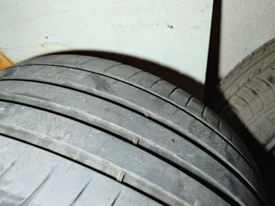 Продавам гуми 225 45 17 Goodyear Eagle F1