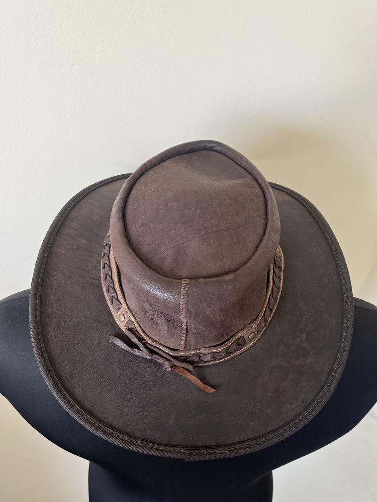 Pălărie piele Barmah , autentica , impecabila