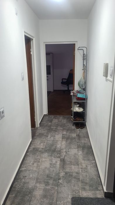 Închiriez apartament 2 camere