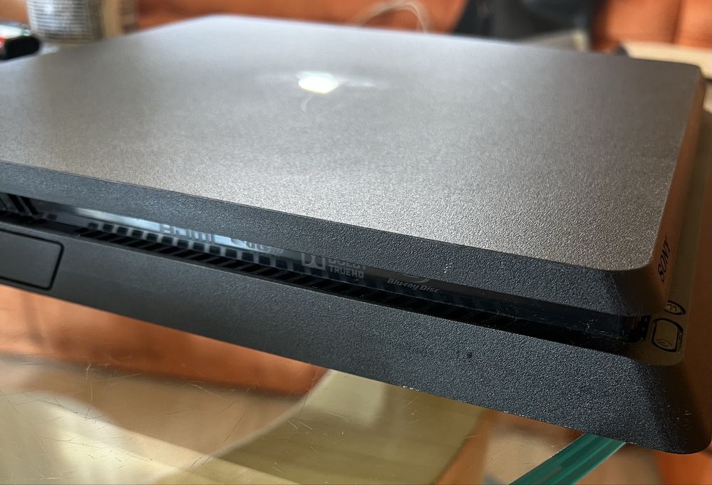 Playstation 4 Slim 1TB - PS4