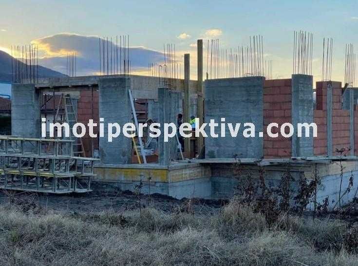 реф.12260 Самостоятелна къща в с. Белащица!