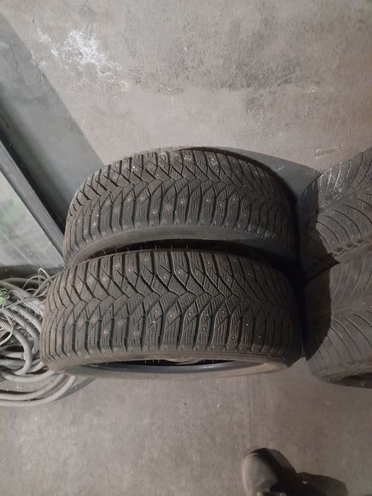 Зимняя резина в отличном состоянии